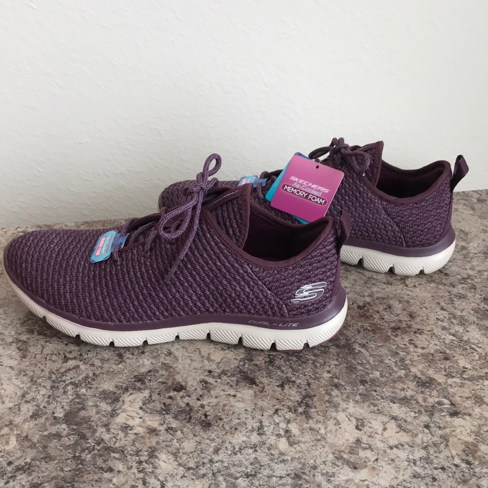 Sketchers Knit Shoes